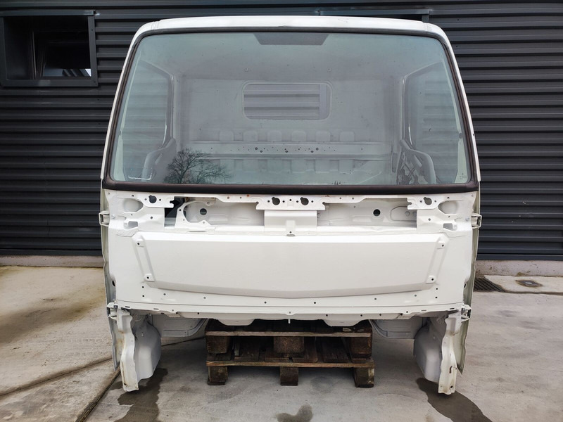 Mitsubishi Fuso CANTER S TYPE EURO 5 EURO 6 MODEL - Kabiin ja interjöör - Veoauto: pilt 1 Mitsubishi Fuso CANTER S TYPE EURO 5 EURO 6 MODEL - Kabiin ja interjöör - Veoauto: pilt 1