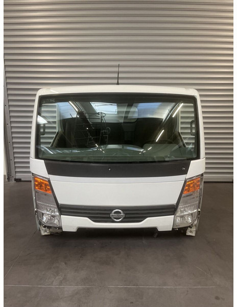 Nissan NT400 - Kabiin ja interjöör - Veoauto: pilt 1 Nissan NT400 - Kabiin ja interjöör - Veoauto: pilt 1