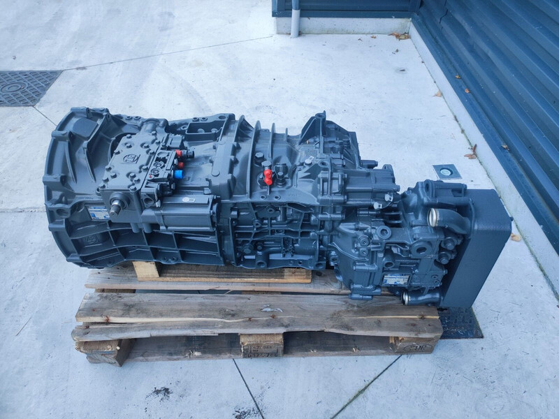 Renault 12S 2333 2830 2831 2833 TD - Käigukast - Veoauto: pilt 3 Renault 12S 2333 2830 2831 2833 TD - Käigukast - Veoauto: pilt 3