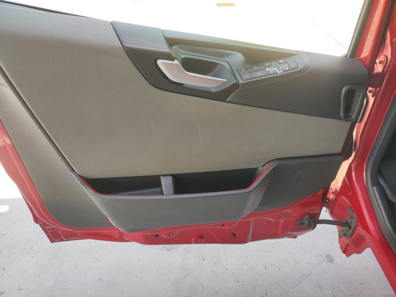 Volvo FH 4 L2 H3 - Kabiin ja interjöör - Veoauto: pilt 5 Volvo FH 4 L2 H3 - Kabiin ja interjöör - Veoauto: pilt 5