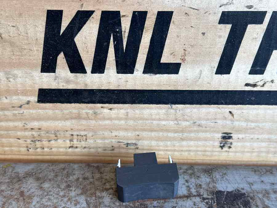DAF SWITCH DUMMY 2127852 - Elektrisüsteem - Veoauto: pilt 1 DAF SWITCH DUMMY 2127852 - Elektrisüsteem - Veoauto: pilt 1