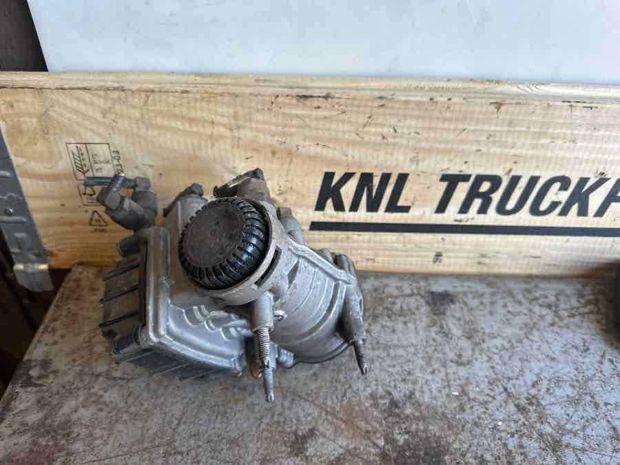 DAF TRAILER VALVE 1747137 - Piduriklapp - Veoauto: pilt 2 DAF TRAILER VALVE 1747137 - Piduriklapp - Veoauto: pilt 2
