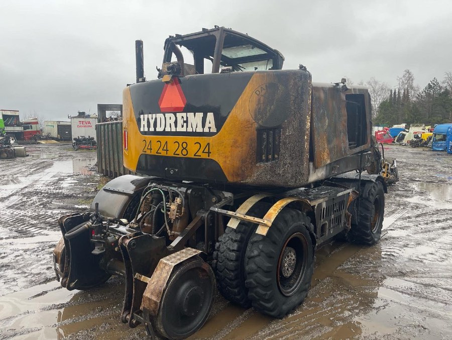 HYDREMA CONSTRUCTION EXCAVATOR MX16 RAIL - Ratastel ekskavaator: pilt 1 HYDREMA CONSTRUCTION EXCAVATOR MX16 RAIL - Ratastel ekskavaator: pilt 1