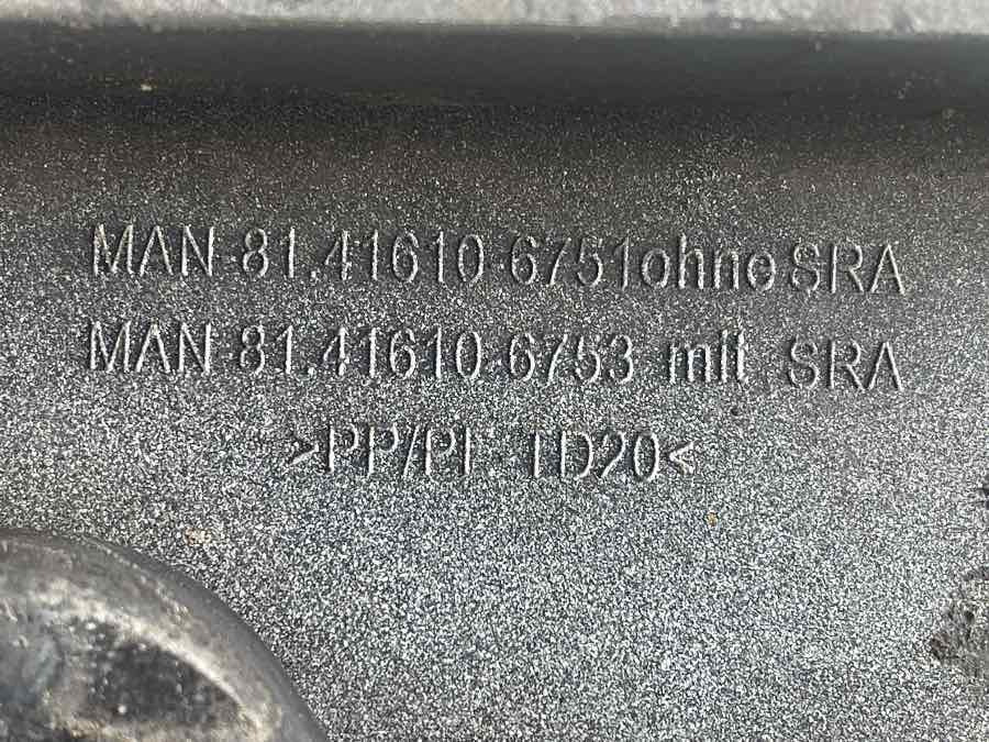 MAN BUMPER CORNER 81.41610-6751 - Pealisehitus ja välispind - Veoauto: pilt 2 MAN BUMPER CORNER 81.41610-6751 - Pealisehitus ja välispind - Veoauto: pilt 2