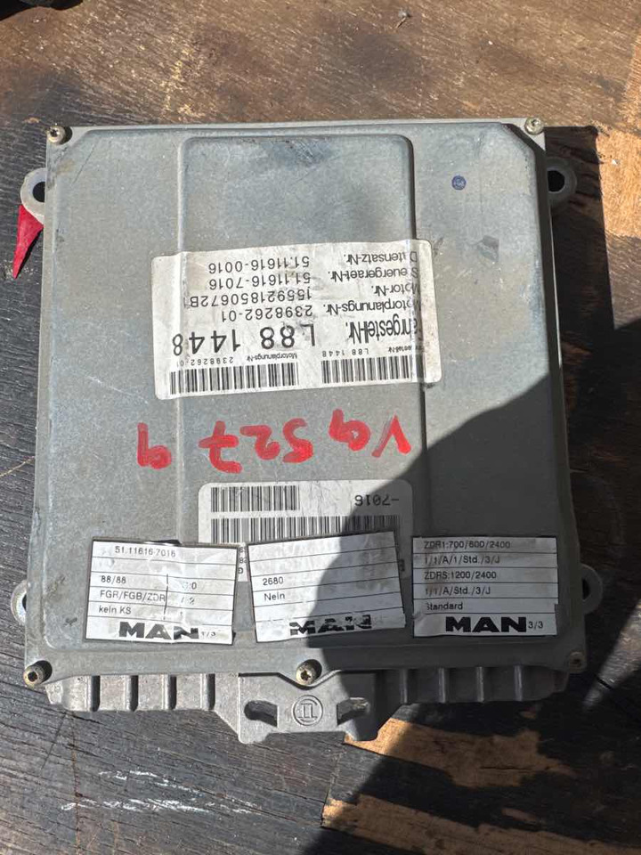 MAN ECU 51.11616-7016 - Elektrisüsteem - Veoauto: pilt 2 MAN ECU 51.11616-7016 - Elektrisüsteem - Veoauto: pilt 2