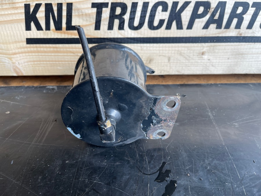 MAN FLUID ASSY 81.36049-5005 - Hüdraulika - Veoauto: pilt 1 MAN FLUID ASSY 81.36049-5005 - Hüdraulika - Veoauto: pilt 1
