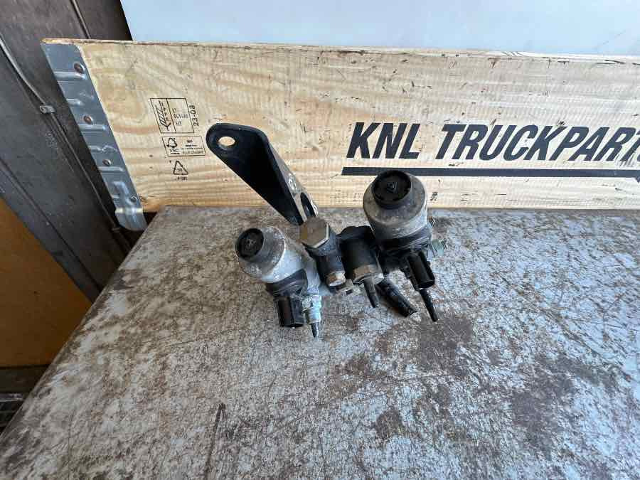 MAN MAGNET VALVE 81.52160-6189 - Piduriklapp - Veoauto: pilt 1 MAN MAGNET VALVE 81.52160-6189 - Piduriklapp - Veoauto: pilt 1
