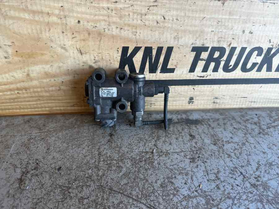 MAN VALVE 51.25902-0123 - Piduriklapp - Veoauto: pilt 1 MAN VALVE 51.25902-0123 - Piduriklapp - Veoauto: pilt 1