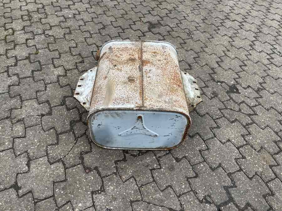 MERCEDES ATEGO 814 EXHAUST - Väljalaskesüsteem - Veoauto: pilt 2 MERCEDES ATEGO 814 EXHAUST - Väljalaskesüsteem - Veoauto: pilt 2