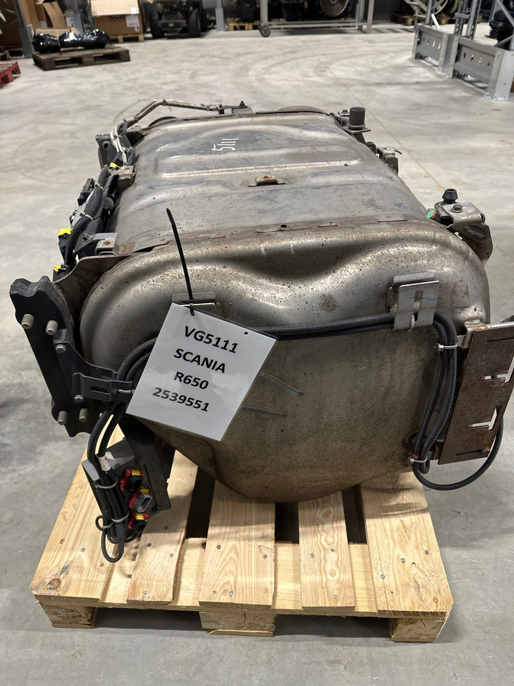 SCANIA 2539551 KATALYSATOR R650 - Väljalaskesüsteem - Veoauto: pilt 3 SCANIA 2539551 KATALYSATOR R650 - Väljalaskesüsteem - Veoauto: pilt 3