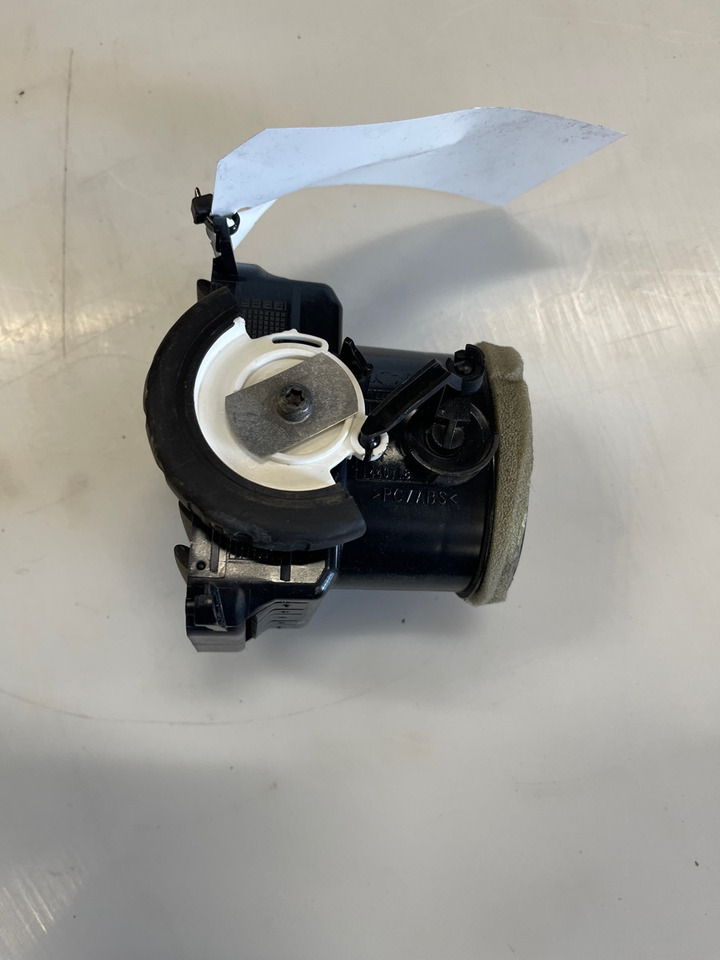 SCANIA AIR PANEL 1440718 - Kabiin ja interjöör - Veoauto: pilt 1 SCANIA AIR PANEL 1440718 - Kabiin ja interjöör - Veoauto: pilt 1