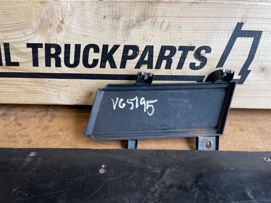 SCANIA COVER 2563908 - Pealisehitus ja välispind - Veoauto: pilt 2 SCANIA COVER 2563908 - Pealisehitus ja välispind - Veoauto: pilt 2