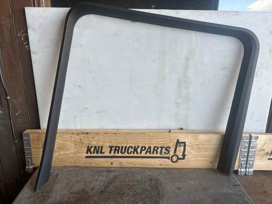 SCANIA DOOR PANEL 2114834 - Kabiin ja interjöör - Veoauto: pilt 1 SCANIA DOOR PANEL 2114834 - Kabiin ja interjöör - Veoauto: pilt 1