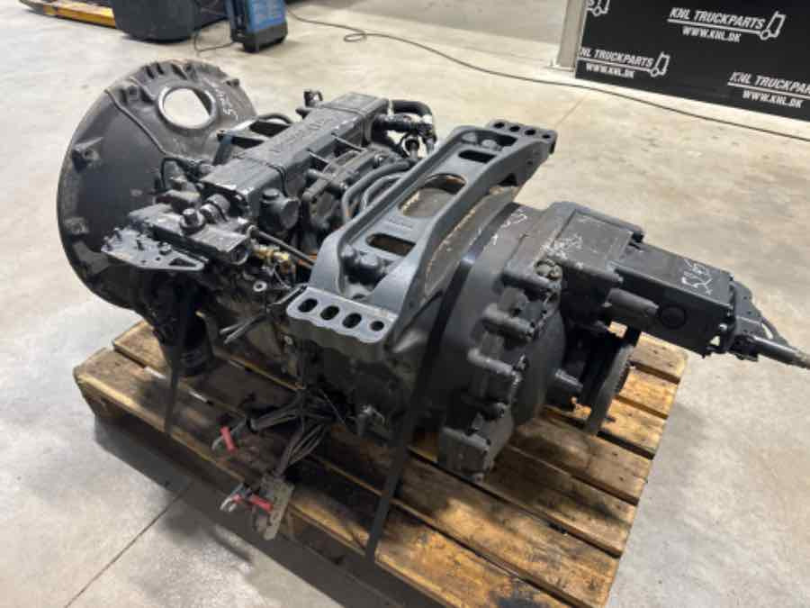 SCANIA GEARBOX GRSO925 MANUEL // 2866754 - Käigukast - Veoauto: pilt 1 SCANIA GEARBOX GRSO925 MANUEL // 2866754 - Käigukast - Veoauto: pilt 1