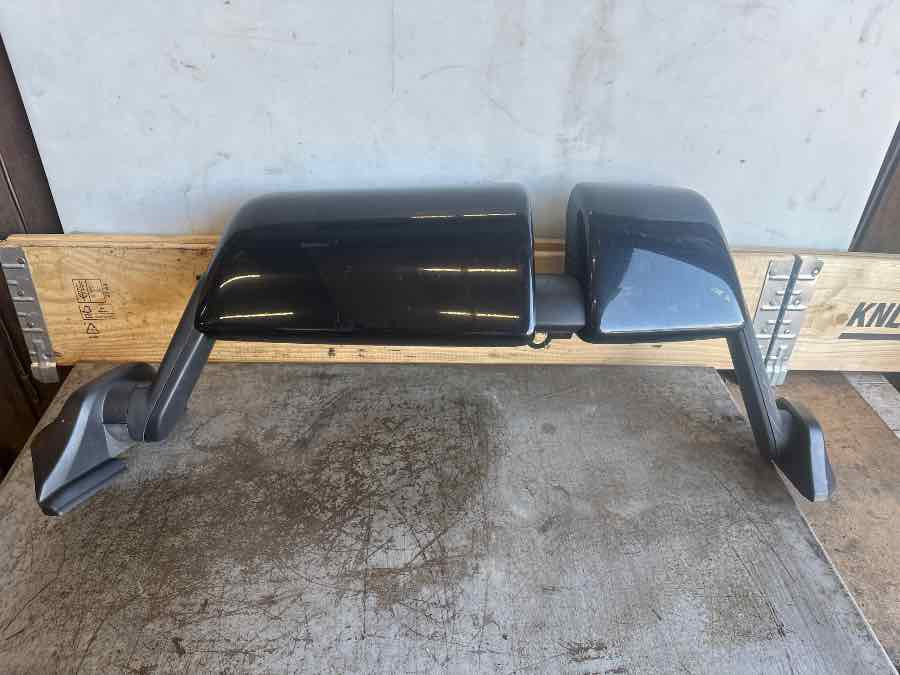 SCANIA RIGHT SIDE MIRROR 2645652 - Kabiin ja interjöör - Veoauto: pilt 1 SCANIA RIGHT SIDE MIRROR 2645652 - Kabiin ja interjöör - Veoauto: pilt 1