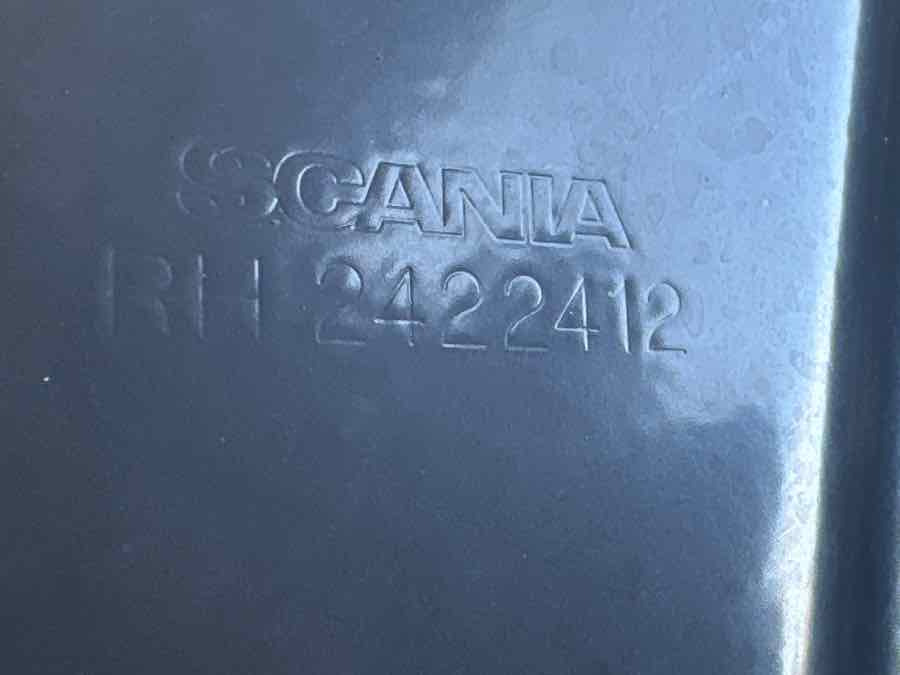 SCANIA STEP PLATE RH 2422410 2422412 2533168 - Kabiin ja interjöör - Veoauto: pilt 3 SCANIA STEP PLATE RH 2422410 2422412 2533168 - Kabiin ja interjöör - Veoauto: pilt 3