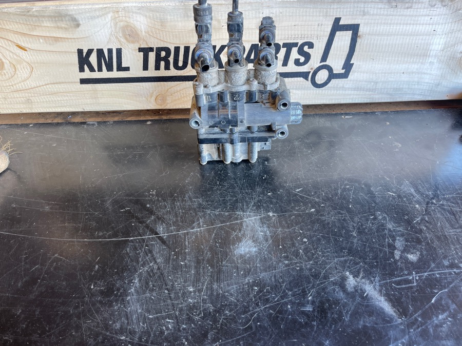 SCANIA VALVE 1889795 - Piduriklapp - Veoauto: pilt 1 SCANIA VALVE 1889795 - Piduriklapp - Veoauto: pilt 1