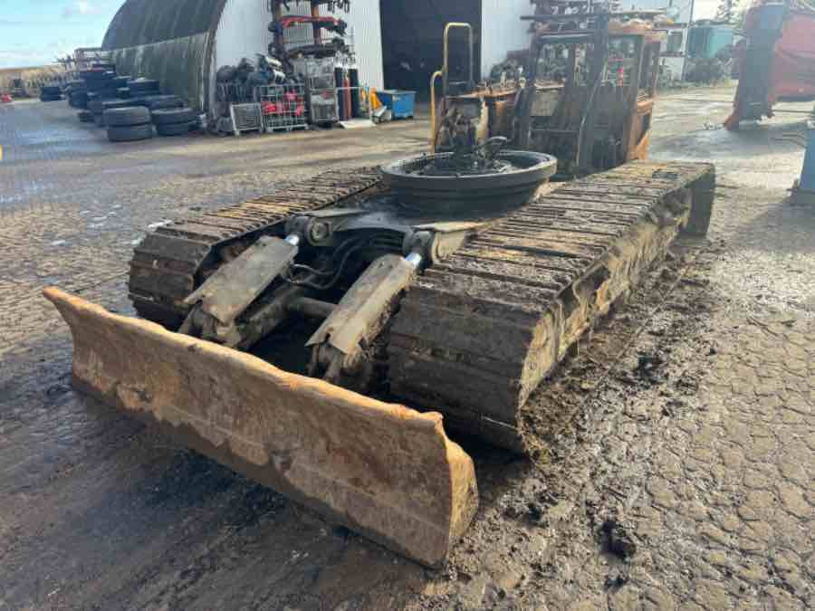 VOLVO CONSTRUCTION EXCAVATOR ECR145 UNDERCARRIAGE - Alusvankri varuosad - Lintekskavaator: pilt 1 VOLVO CONSTRUCTION EXCAVATOR ECR145 UNDERCARRIAGE - Alusvankri varuosad - Lintekskavaator: pilt 1