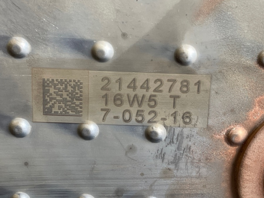 VOLVO ENGINE COOLER 21442781 - Mootor ja varuosad - Veoauto: pilt 3 VOLVO ENGINE COOLER 21442781 - Mootor ja varuosad - Veoauto: pilt 3