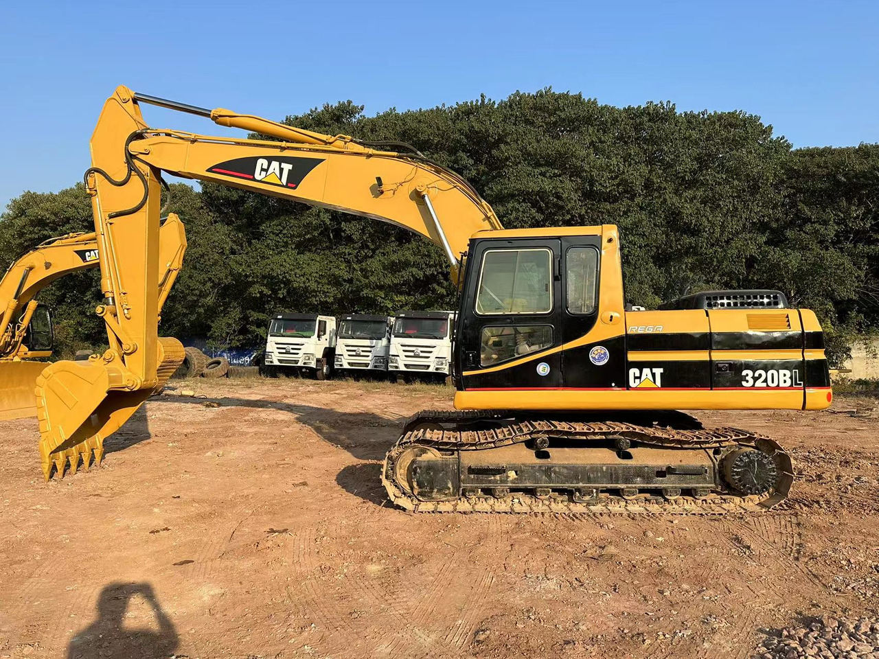 CAT 320BL - Lintekskavaator: pilt 2 CAT 320BL - Lintekskavaator: pilt 2