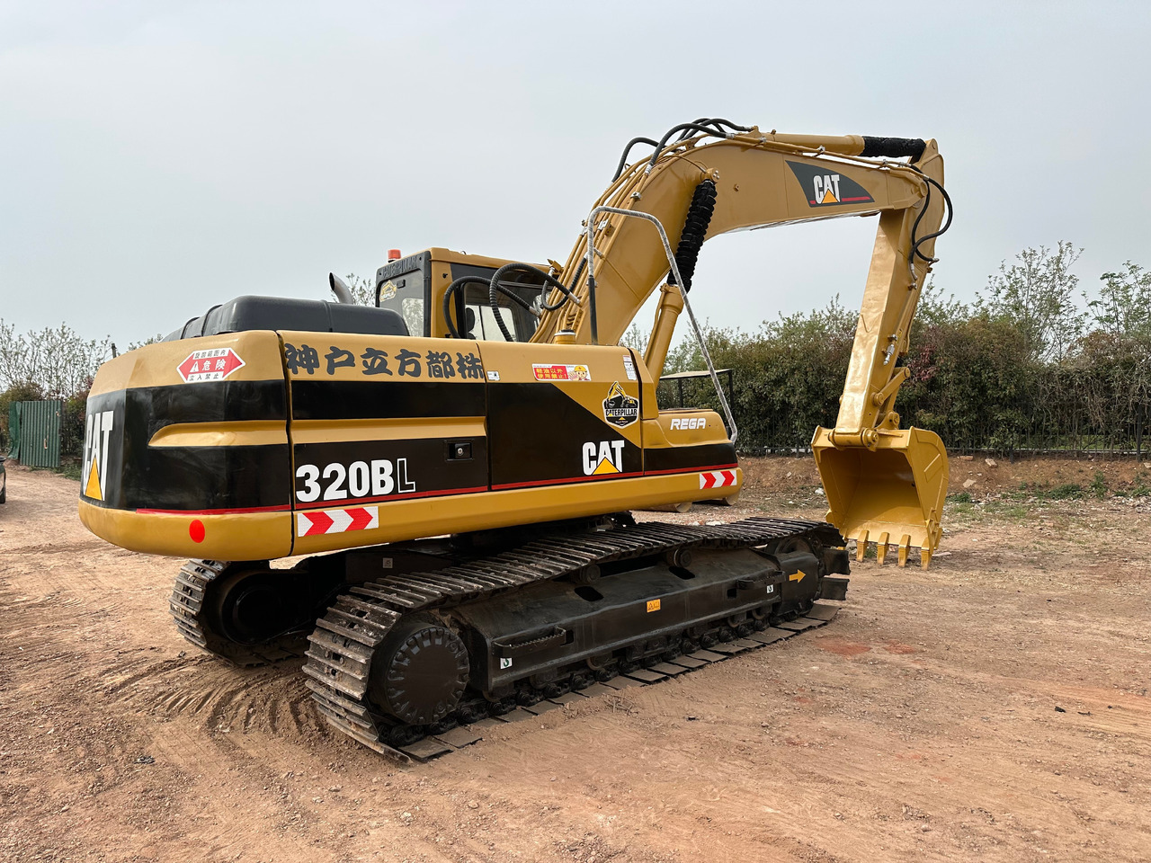 CAT 320BL crawler excavator - Lintekskavaator: pilt 1 CAT 320BL crawler excavator - Lintekskavaator: pilt 1
