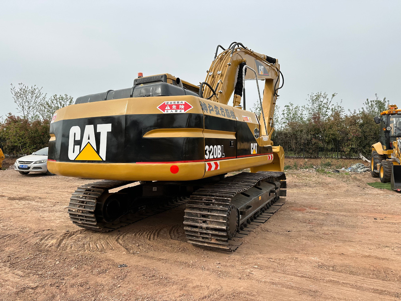CAT 320BL crawler excavator - Lintekskavaator: pilt 3 CAT 320BL crawler excavator - Lintekskavaator: pilt 3