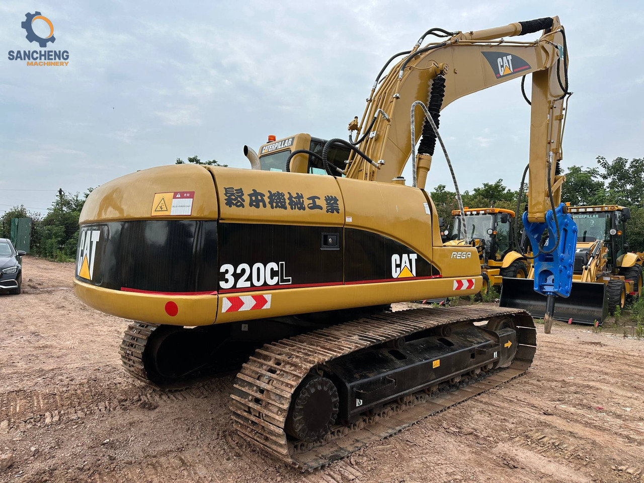 CAT 320CL with hammer - Lintekskavaator: pilt 2 CAT 320CL with hammer - Lintekskavaator: pilt 2