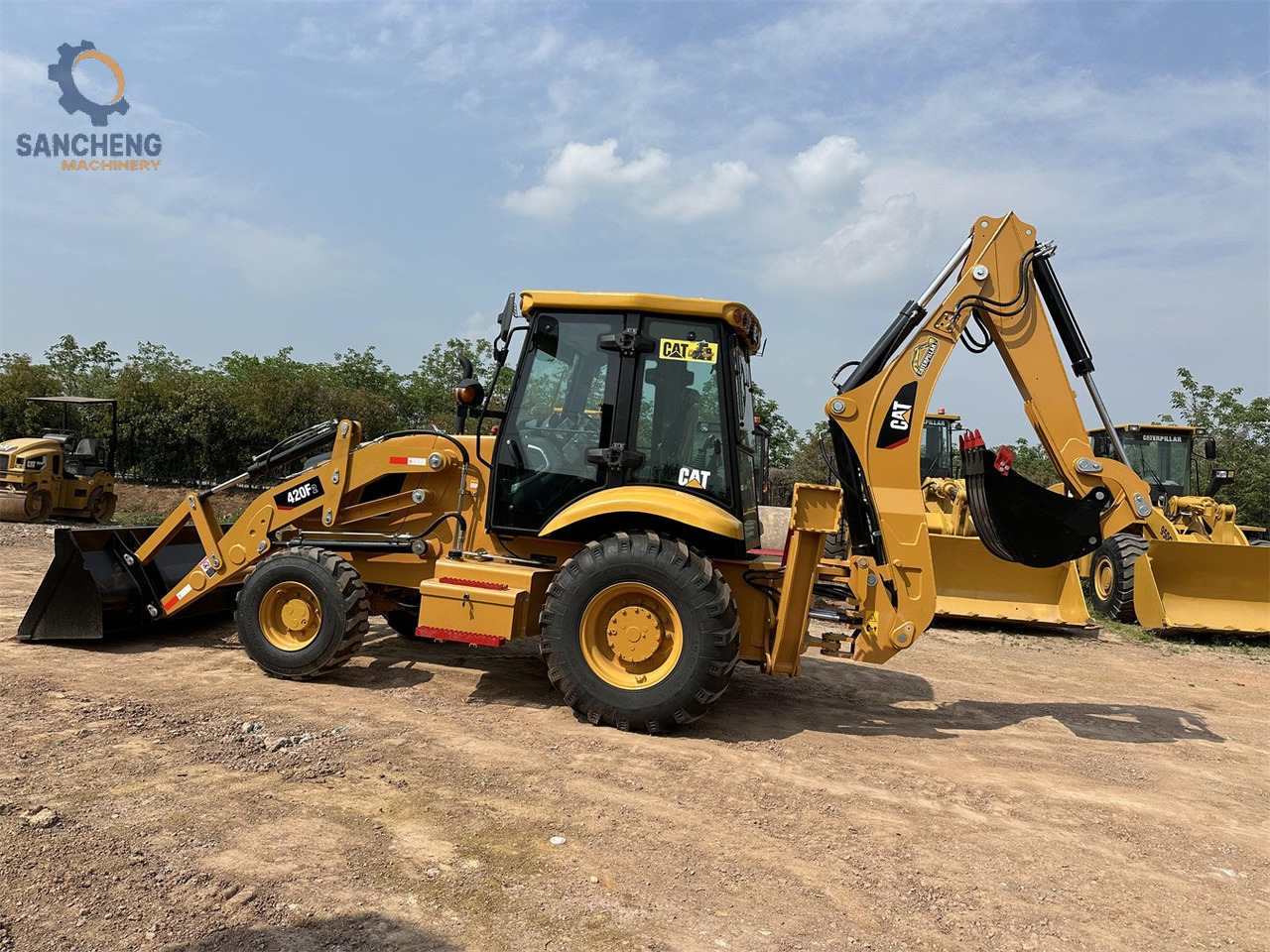 CAT 420F2 - Ekskavaator-laadur: pilt 2 CAT 420F2 - Ekskavaator-laadur: pilt 2