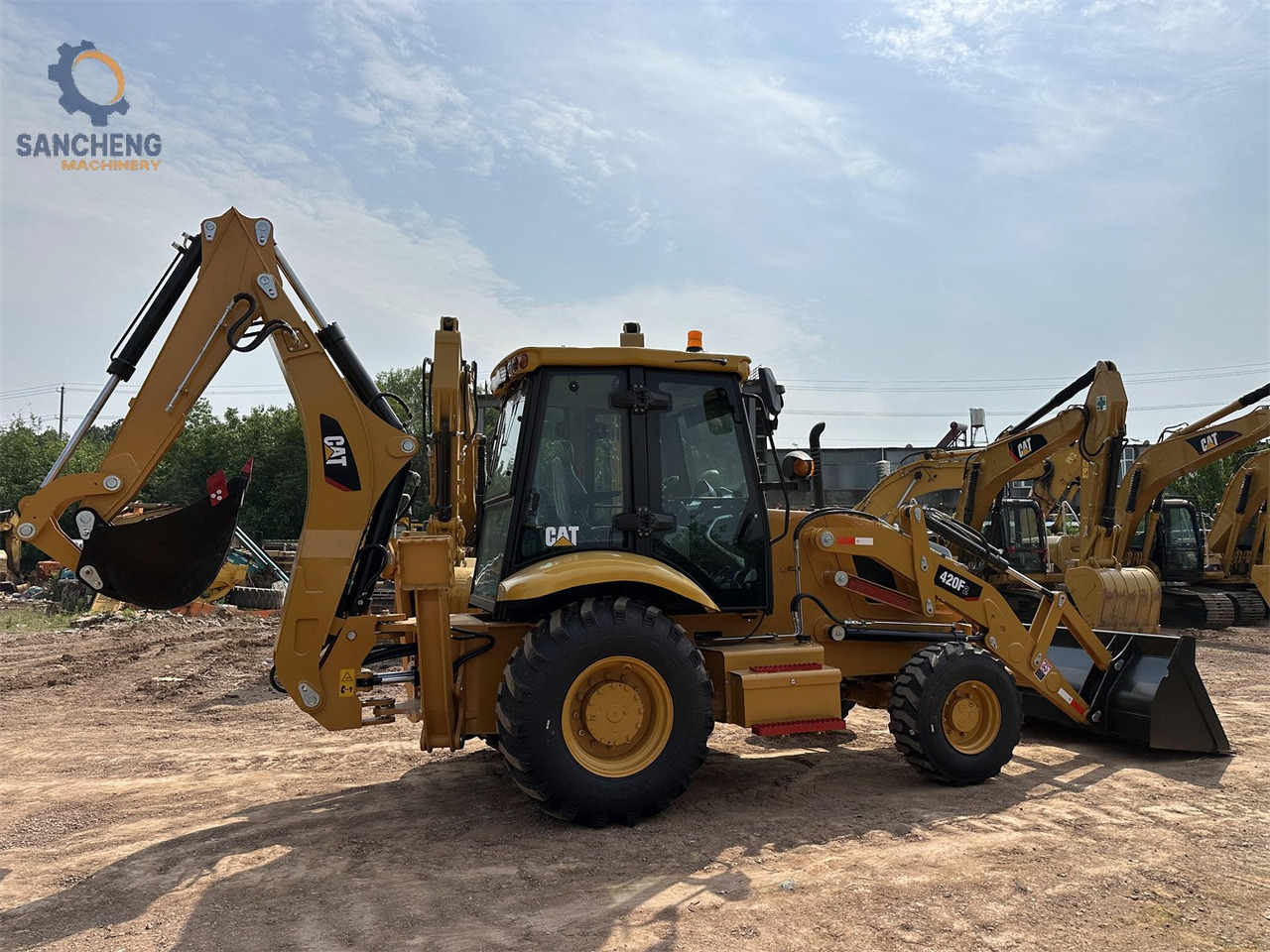 CAT 420F2 - Ekskavaator-laadur: pilt 1 CAT 420F2 - Ekskavaator-laadur: pilt 1