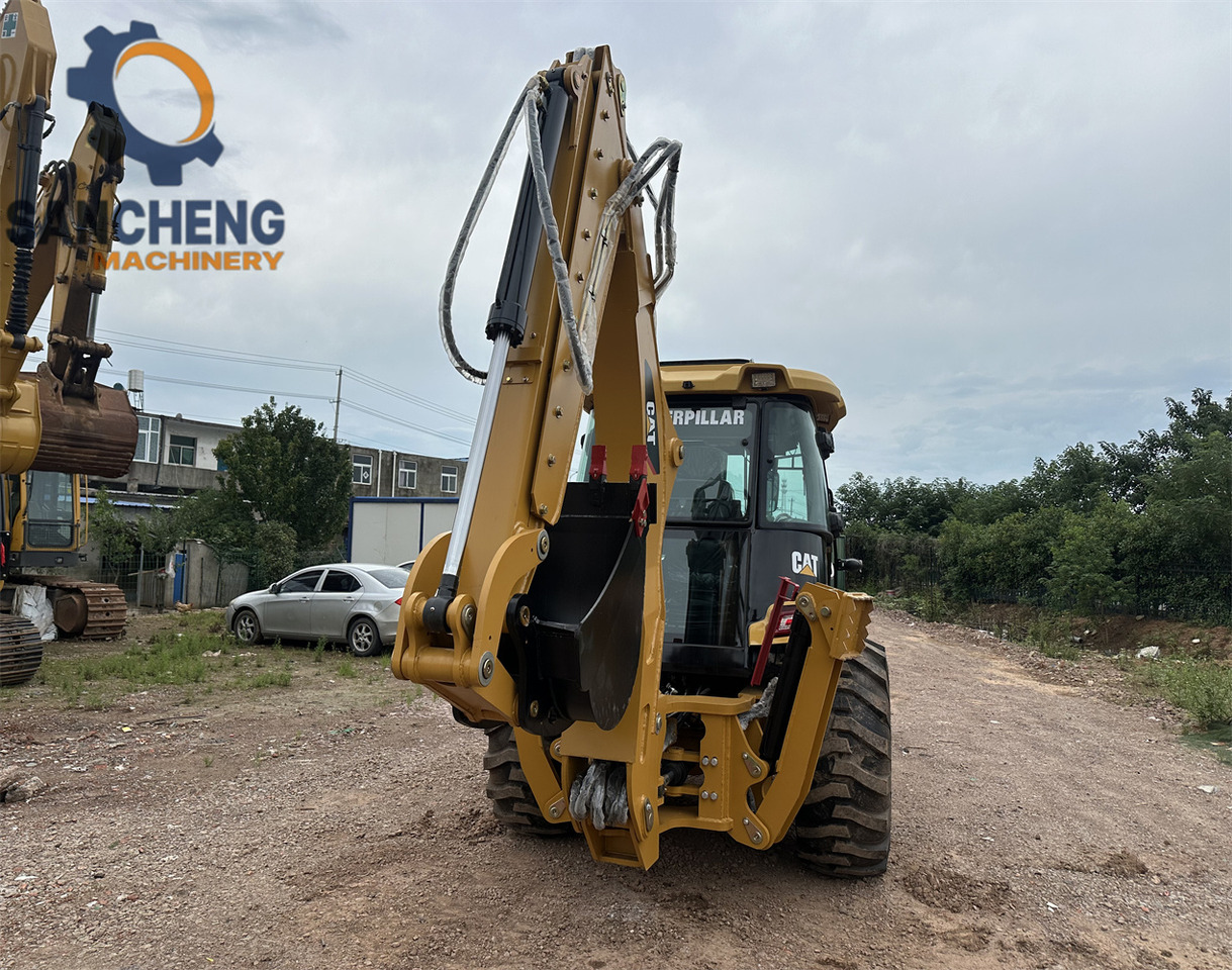 CAT 432F - Ekskavaator-laadur: pilt 4 CAT 432F - Ekskavaator-laadur: pilt 4
