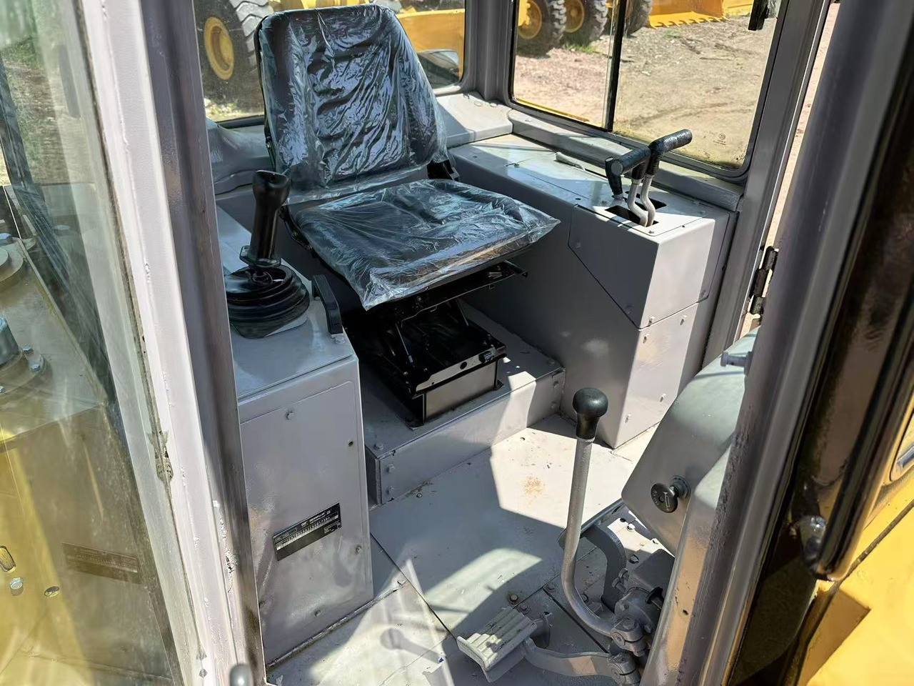 CAT D6G bulldozer - Buldooser: pilt 5 CAT D6G bulldozer - Buldooser: pilt 5