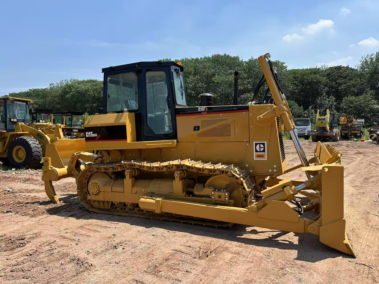 CAT D6G bulldozer - Buldooser: pilt 2 CAT D6G bulldozer - Buldooser: pilt 2