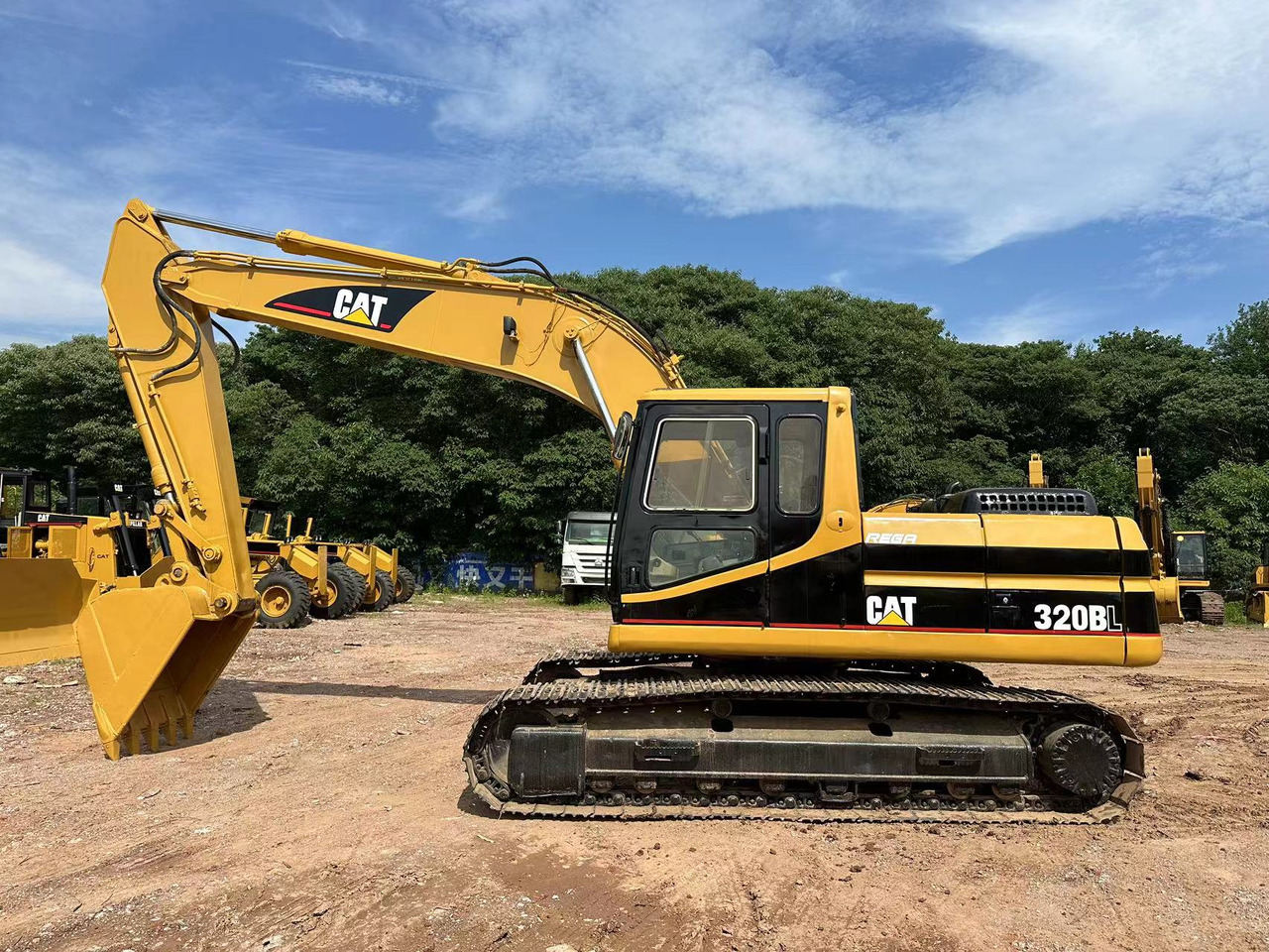 CATERPILLAR 320B - Lintekskavaator: pilt 3 CATERPILLAR 320B - Lintekskavaator: pilt 3