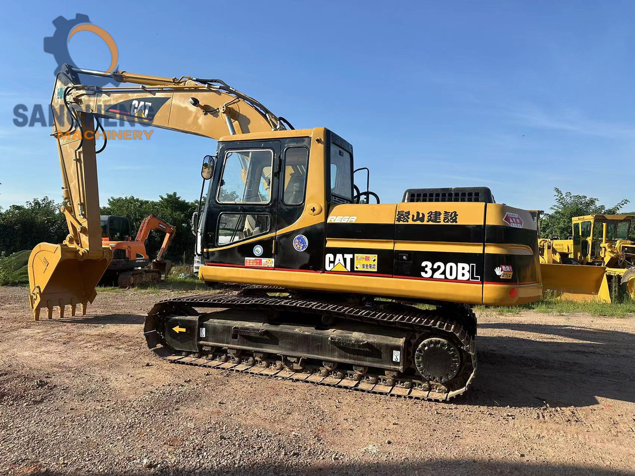 CATERPILLAR 320BL - Lintekskavaator: pilt 1 CATERPILLAR 320BL - Lintekskavaator: pilt 1