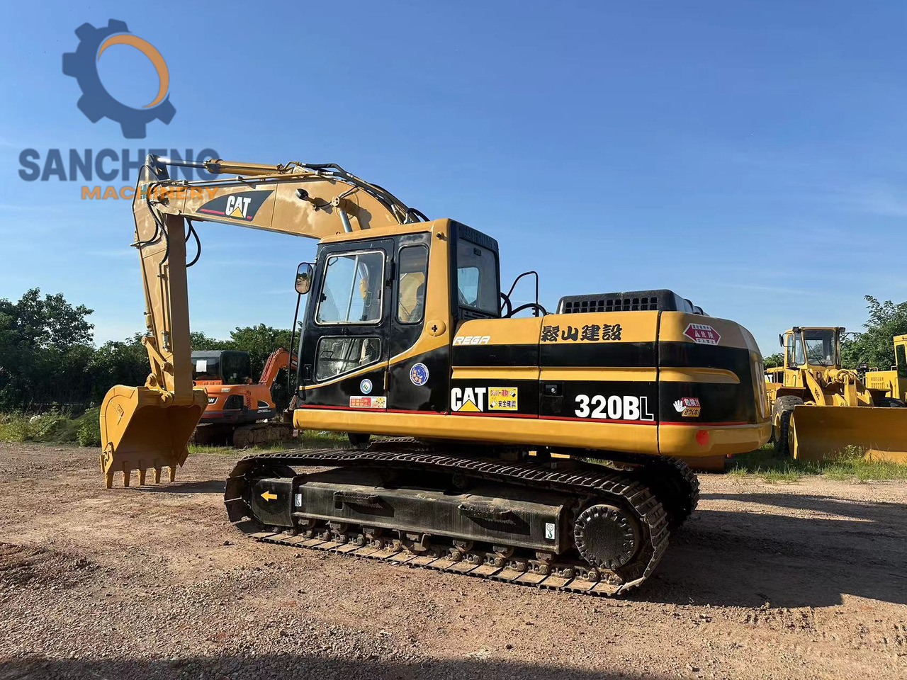 CATERPILLAR 320BL - Lintekskavaator: pilt 1 CATERPILLAR 320BL - Lintekskavaator: pilt 1