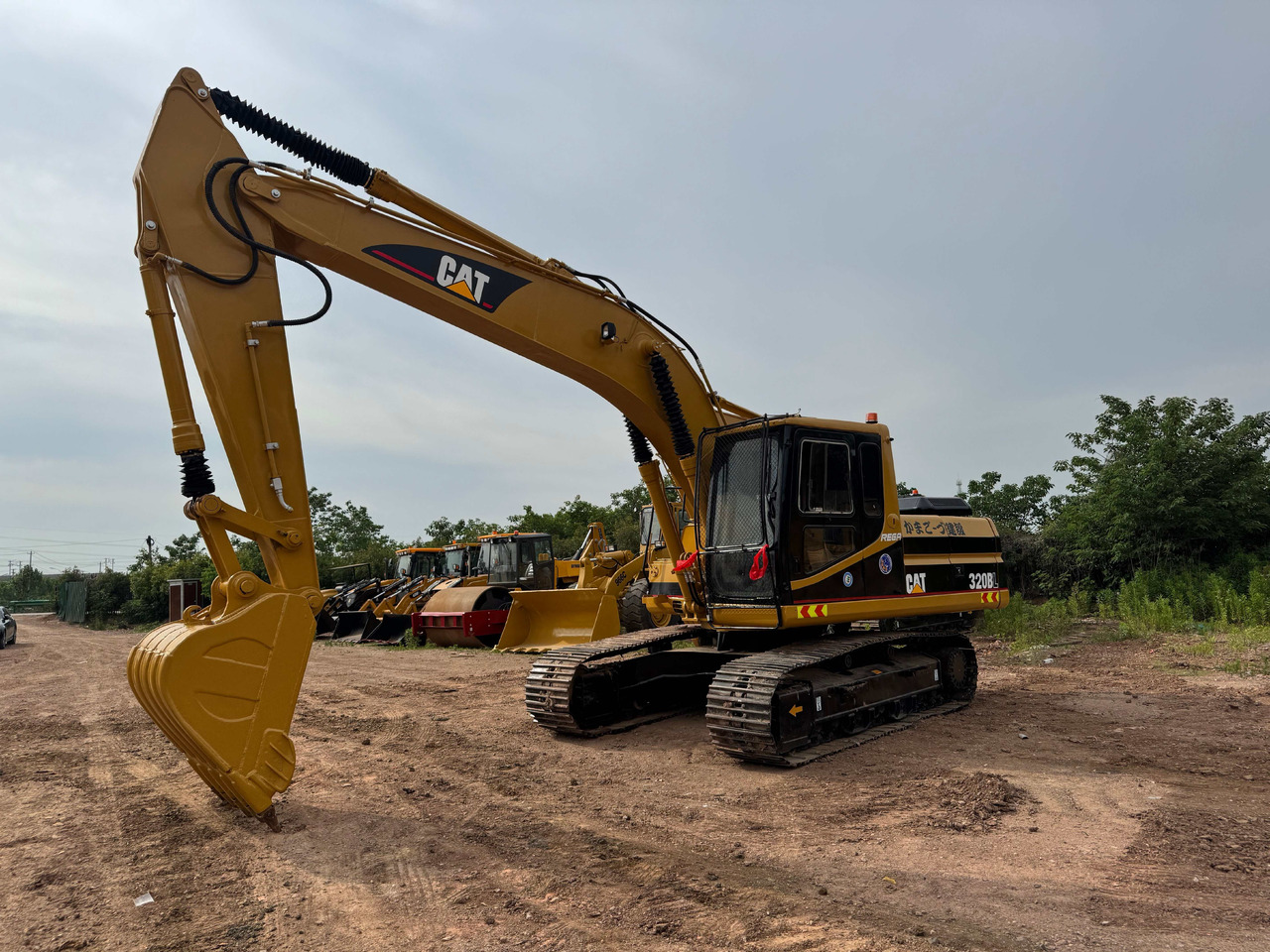 CATERPILLAR 320BL - Lintekskavaator: pilt 2 CATERPILLAR 320BL - Lintekskavaator: pilt 2
