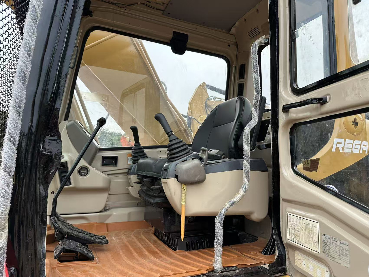 CATERPILLAR 320BL crawler excavator - Ekskavaator: pilt 4 CATERPILLAR 320BL crawler excavator - Ekskavaator: pilt 4