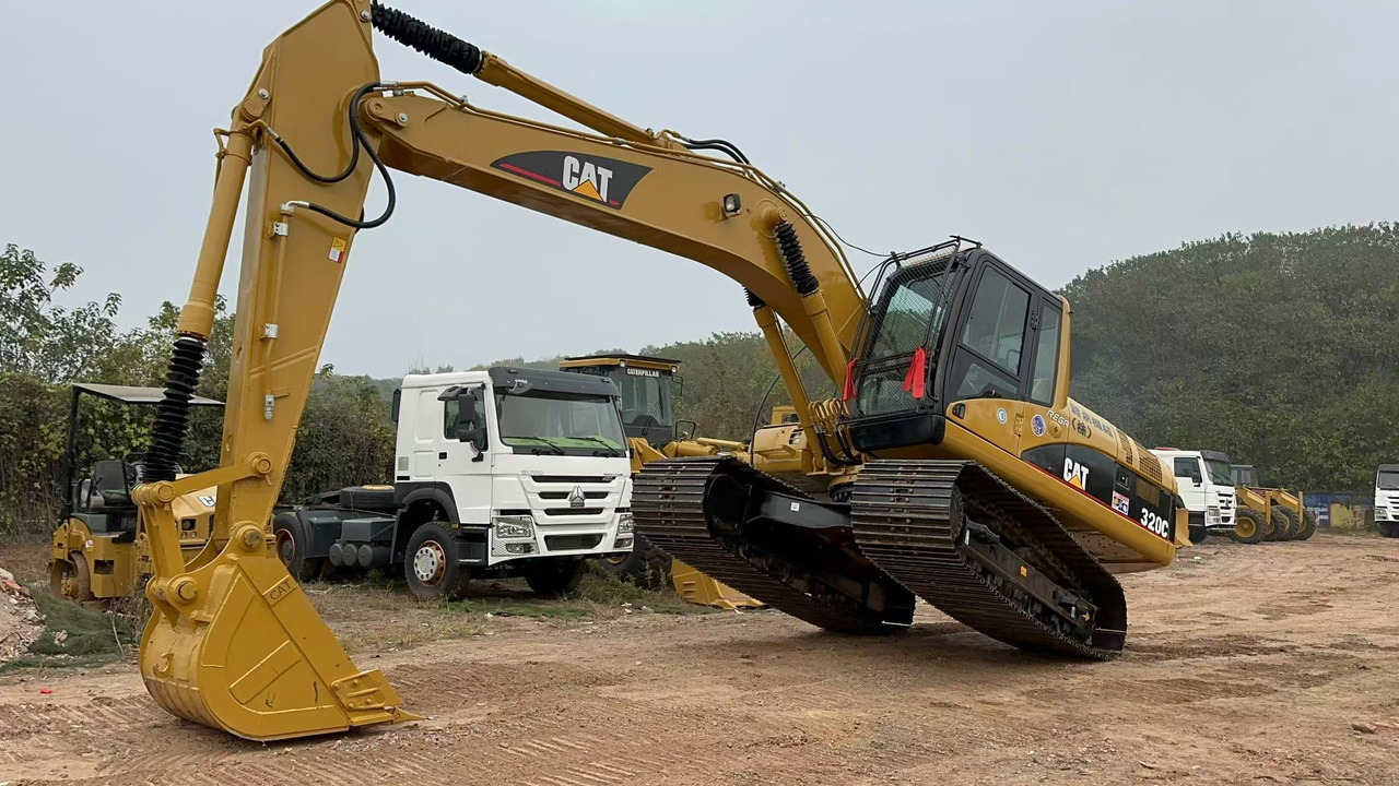 CATERPILLAR 320C - Lintekskavaator: pilt 1 CATERPILLAR 320C - Lintekskavaator: pilt 1