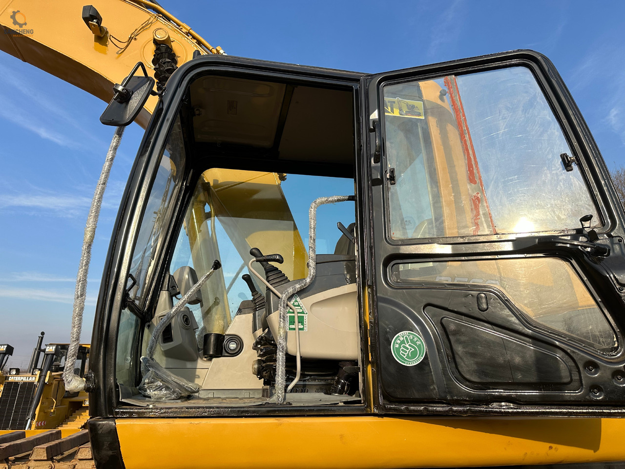 CATERPILLAR 320CL - Külgepaigaldatav ekskavaator: pilt 4 CATERPILLAR 320CL - Külgepaigaldatav ekskavaator: pilt 4