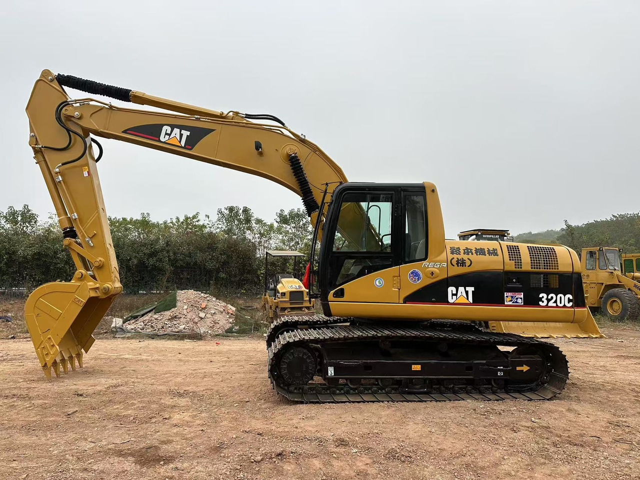 CATERPILLAR 320CL - Lintekskavaator: pilt 1 CATERPILLAR 320CL - Lintekskavaator: pilt 1
