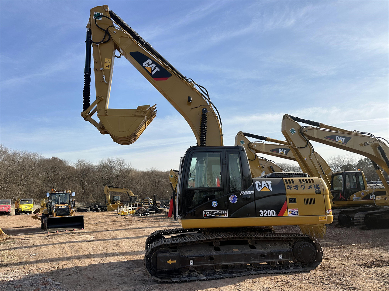 CATERPILLAR 320DL - Lintekskavaator: pilt 1 CATERPILLAR 320DL - Lintekskavaator: pilt 1