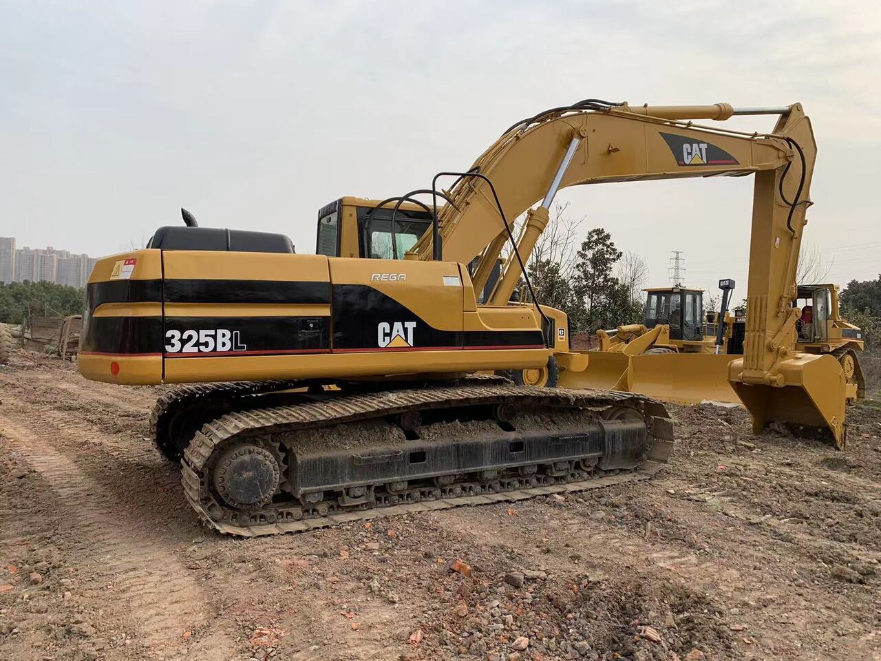 CATERPILLAR 325BL - Ekskavaator: pilt 1 CATERPILLAR 325BL - Ekskavaator: pilt 1