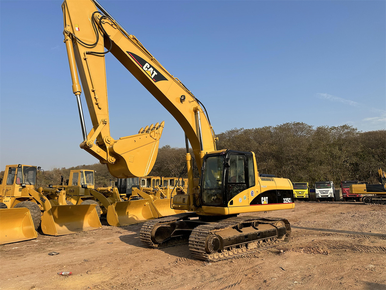 CATERPILLAR 325C - Lintekskavaator: pilt 2 CATERPILLAR 325C - Lintekskavaator: pilt 2