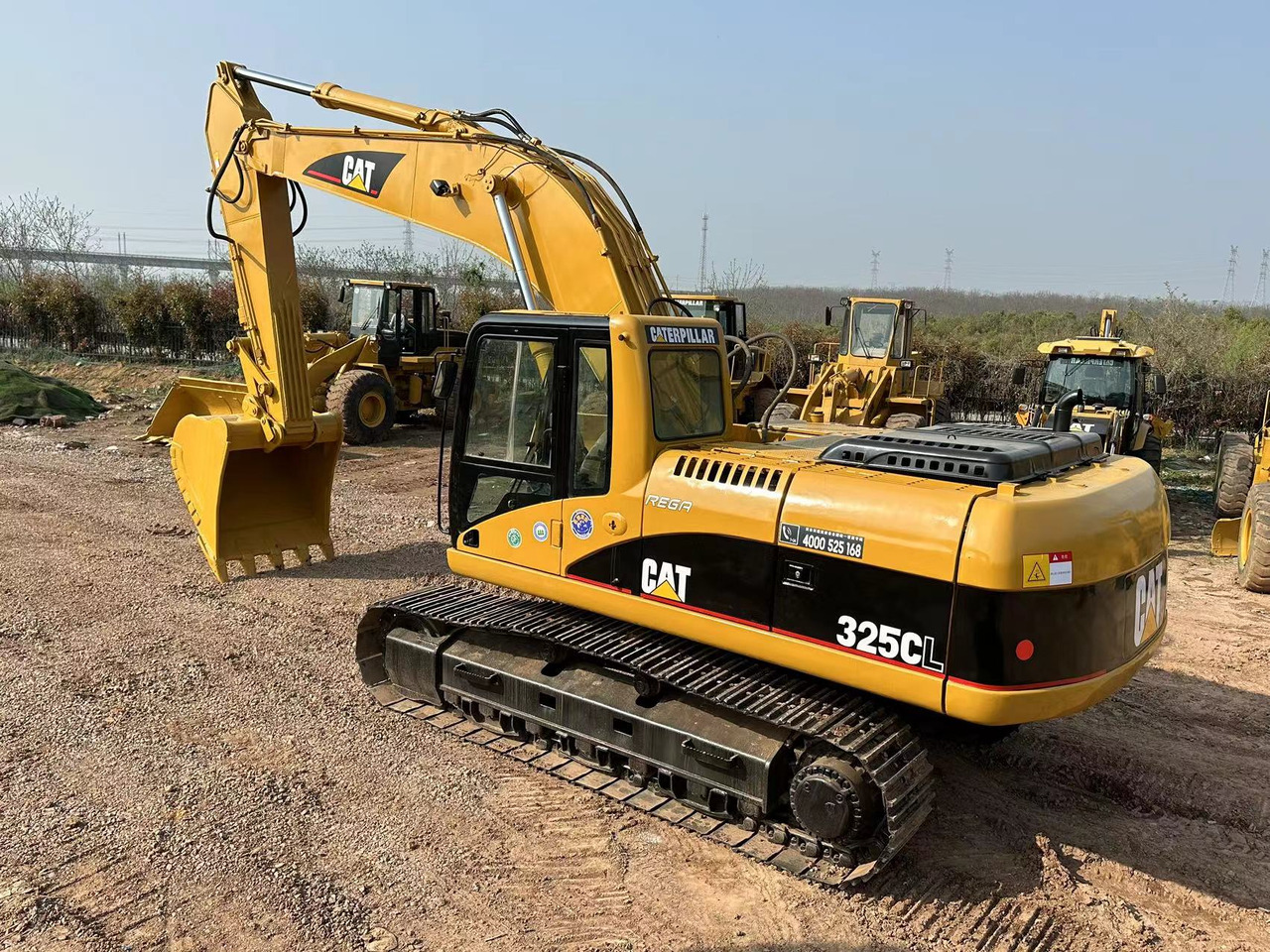 CATERPILLAR 325C - Lintekskavaator: pilt 4 CATERPILLAR 325C - Lintekskavaator: pilt 4