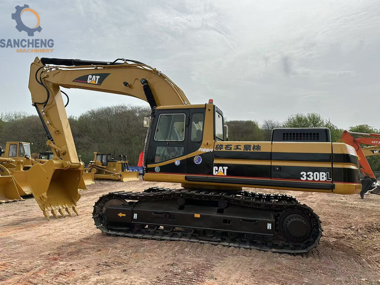 CATERPILLAR 330BL - Lintekskavaator: pilt 1 CATERPILLAR 330BL - Lintekskavaator: pilt 1