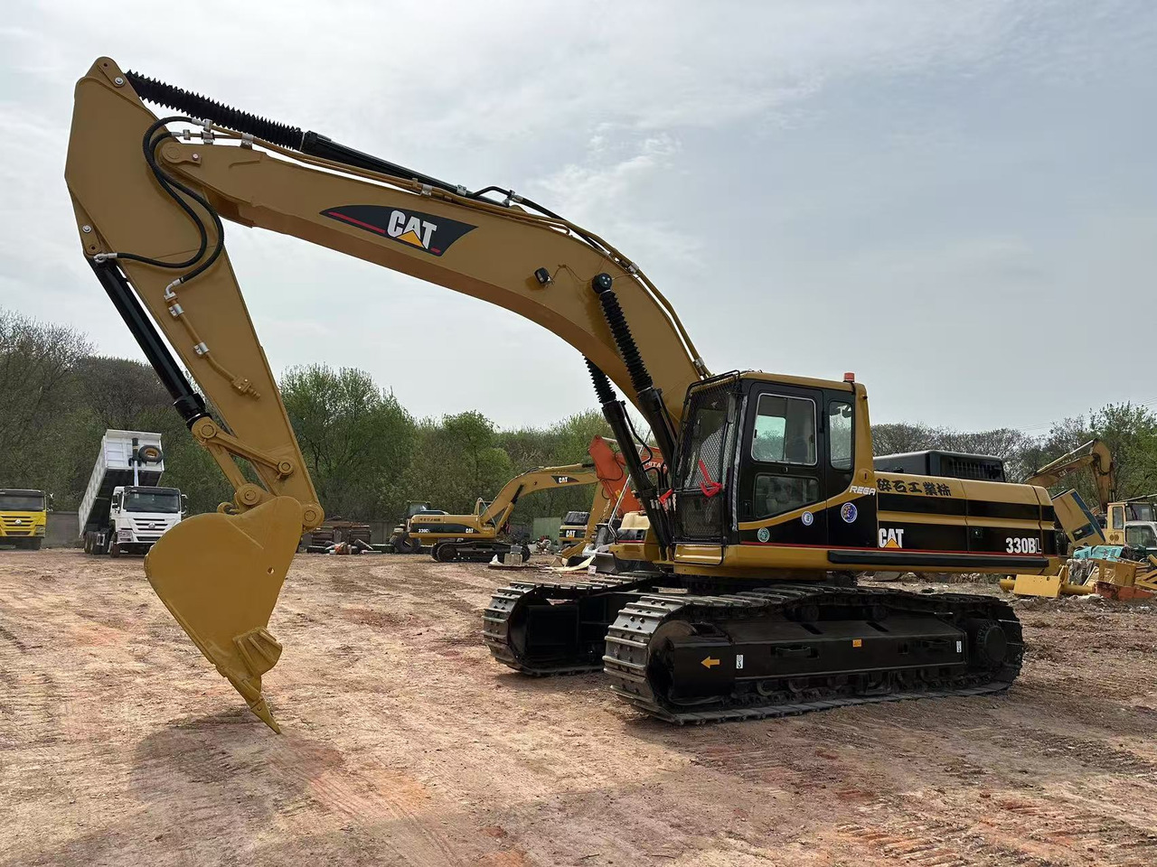 CATERPILLAR 330BL - Ekskavaator: pilt 1 CATERPILLAR 330BL - Ekskavaator: pilt 1