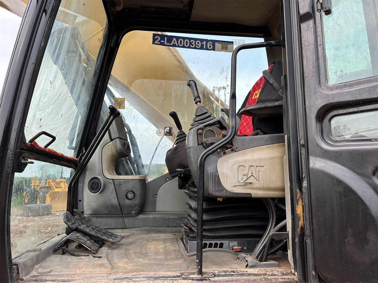 Lintekskavaator CATERPILLAR 330D: pilt 9