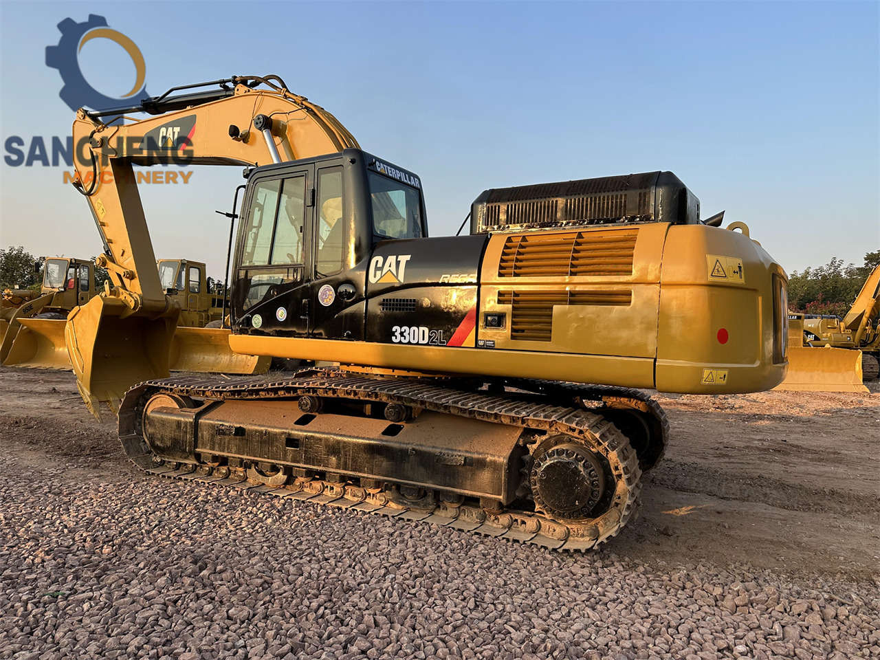 CATERPILLAR 330D2L - Lintekskavaator: pilt 4 CATERPILLAR 330D2L - Lintekskavaator: pilt 4
