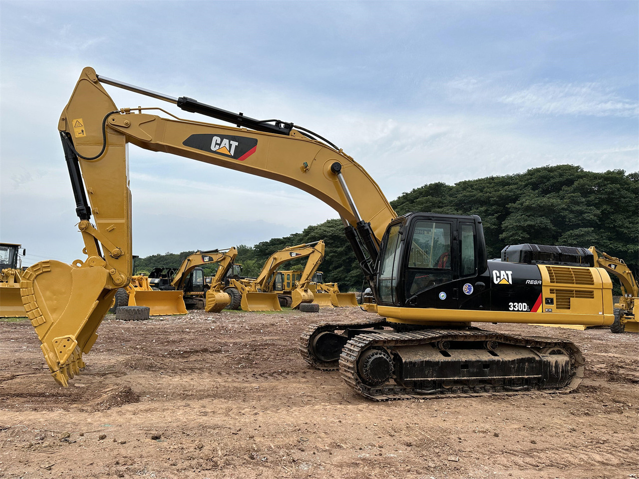 CATERPILLAR 330DL - Lintekskavaator: pilt 3 CATERPILLAR 330DL - Lintekskavaator: pilt 3