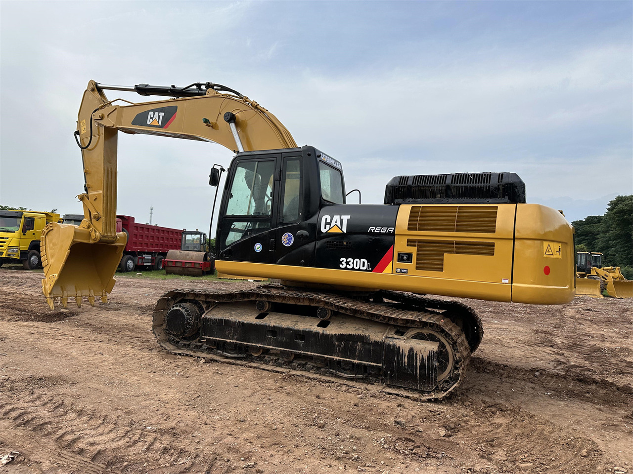 CATERPILLAR 330DL - Lintekskavaator: pilt 2 CATERPILLAR 330DL - Lintekskavaator: pilt 2
